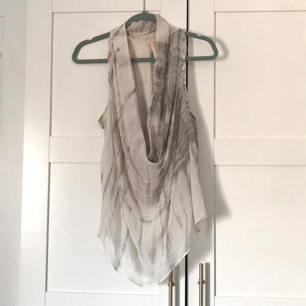 Maggie Ward 100% silk top